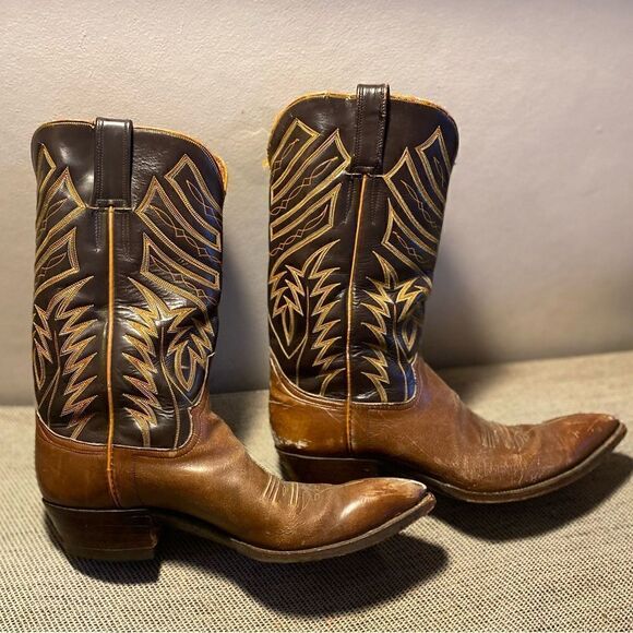 Vintage Cowboy custom cognac boots with 5 stitch accent. Size W 9.5 - Picture 7 of 16